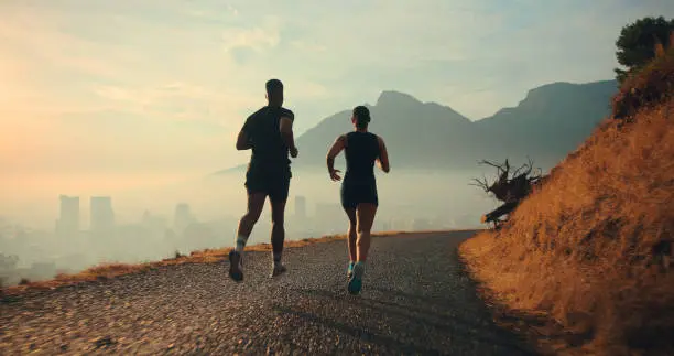 Parejas corriendo en Montjuïc